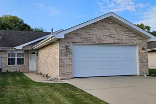 5817 Iris Ln, Schererville, IN 46375 - Photo 1