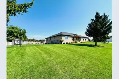 645 W Timothy Drive, La Porte, IN 46350 - Photo 1