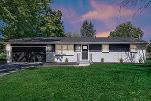 1603 Eisenhower Ave, Valparaiso, IN 46383 - Photo 1