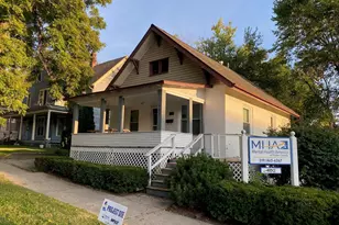 402 Indiana Ave, Valparaiso, IN 46383 - Photo 1