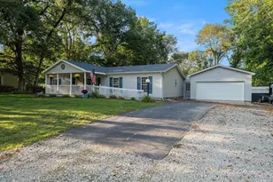 5826 E 1042 N, Demotte, IN 46310 - Photo 1