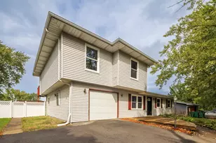 403 Sequoia Dr, Valparaiso, IN 46385 - Photo 1