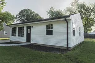 719 Imperial Rd, Valparaiso, IN 46385 - Photo 1