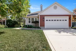 1808 Crimson Dr, Valparaiso, IN 46383 - Photo 1