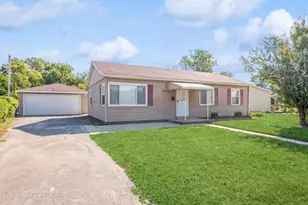 7919 Walnut Ave, Hammond, IN 46324 - Photo 1