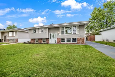 824 Polk Avenue, Dyer, IN 46311 - Photo 1