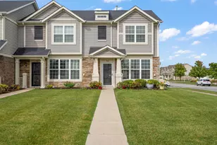 970 E 114th Pl, Crown Point, IN 46307 - Photo 1