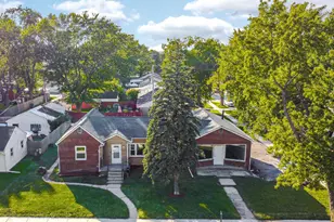 642 N Cline Ave, Griffith, IN 46319 - Photo 1