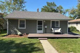 1320 Garfield St, Hobart, IN 46342 - Photo 1