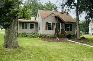 8124 Rutledge St, Merrillville, IN 46410 - Photo 1