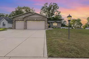 2262 Rodeo St, Portage, IN 46368 - Photo 1