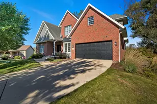 844 Mirmar Dr, Valparaiso, IN 46385 - Photo 1
