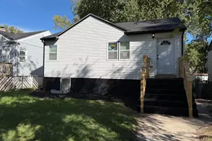 323 King St, Gary, IN 46406 - Photo 1