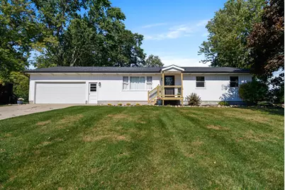 209 S Ross Avenue, Kouts, IN 46347 - Photo 1