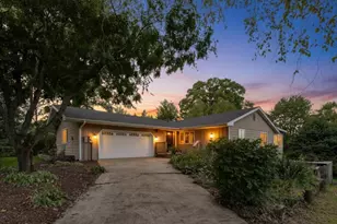 505 E Burdick Rd, Chesterton, IN 46304 - Photo 1