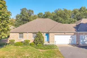 605 Begonia St SE, Demotte, IN 46310 - Photo 1