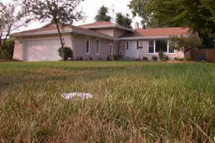 1004 Azalea Dr, Munster, IN 46321 - Photo 1