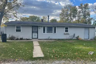 12812 Whitcomb St, Crown Point, IN 46307 - Photo 1