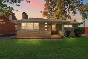 8210 Northcote Ave, Munster, IN 46321 - Photo 1