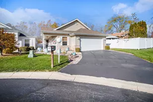 8320 Pointe Dr, Crown Point, IN 46307 - Photo 1