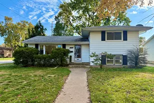 254 Sycamore Ln, Munster, IN 46321 - Photo 1