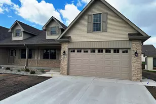 821 9th St SW, Demotte, IN 46310 - Photo 1