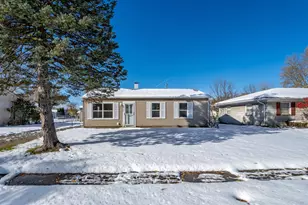 411 Prairie St, Crown Point, IN 46307 - Photo 1