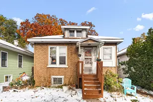 515 165th St, Hammond, IN 46324 - Photo 1