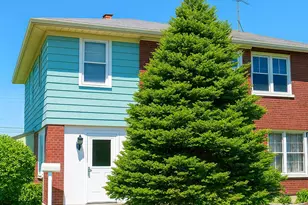 2802 E 140th Pl, East Chicago, IN 46312 - Photo 1