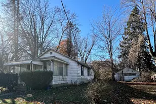 610 Home St, La Porte, IN 46350 - Photo 1