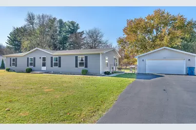 9606 Candlewick Road W, Demotte, IN 46310 - Photo 1