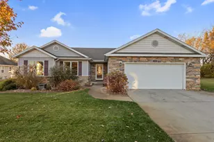 502 Fir St SW, Demotte, IN 46310 - Photo 1