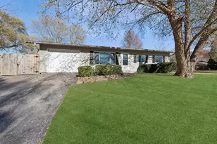 317 Midway Dr, Valparaiso, IN 46385 - Photo 1