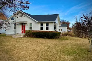 113 Division St, Hamlet, IN 46532 - Photo 1