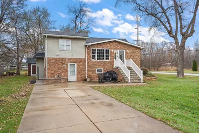 706 N Colfax Street, Griffith, IN 46319 - Photo 1