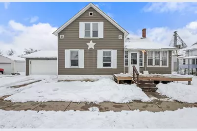 319 E Oak Street, Rensselaer, IN 47978 - Photo 1