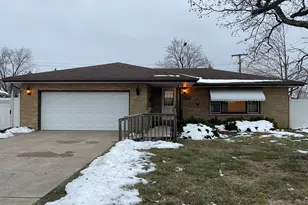 9618 Boulevard Dr, Highland, IN 46322 - Photo 1