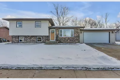 6395 Valleyview Avenue, Portage, IN 46368 - Photo 1