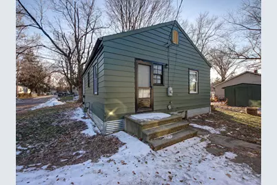 826 Kingsporte Avenue, La Porte, IN 46350 - Photo 1