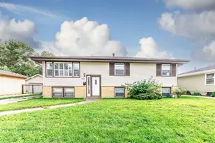 3136 Lois Pl, Highland, IN 46322 - Photo 1