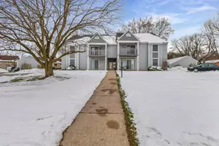 1066 Millpond Rd, Valparaiso, IN 46385 - Photo 1