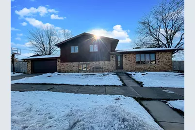 940 Old Beach Road, Dyer, IN 46311 - Photo 1