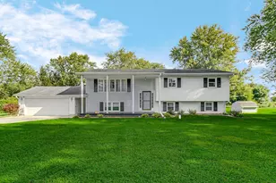 267 W 100 S, Valparaiso, IN 46385 - Photo 1