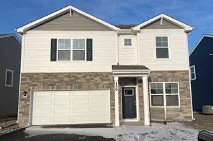 126 Cressmoor Blvd, Hobart, IN 46342 - Photo 1