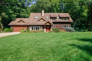 66 Ski Hill Rd, Ogden Dunes, IN 46368 - Photo 1