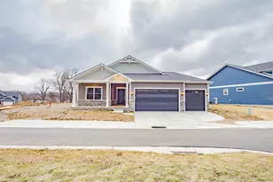 3105 Forestside Ln, Valparaiso, IN 46385 - Photo 1