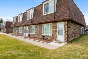 7636 Whitcomb St, Merrillville, IN 46410 - Photo 1