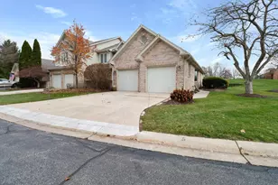 1055 Mission Hills Ct, Chesterton, IN 46304 - Photo 1