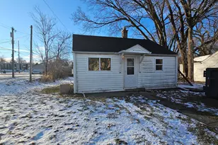 306 N Lincoln St, Hebron, IN 46341 - Photo 1