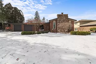 8134 Oakwood Ave, Munster, IN 46321 - Photo 1